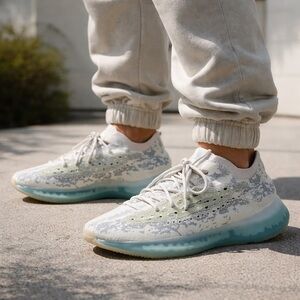 Adidas Yeezy Boost 380 Cloud White Size 9.5 Men Knit Sneakers